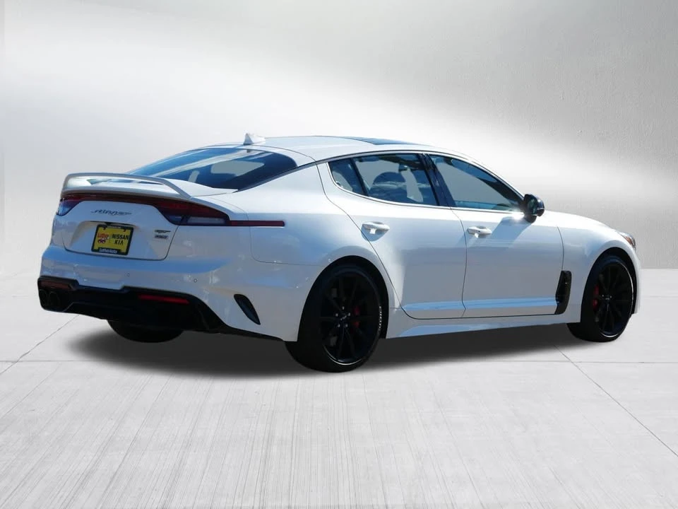2022 Kia Stinger GT - Image 6 of 17