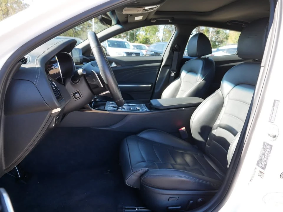 2022 Kia Stinger GT - Image 9 of 17