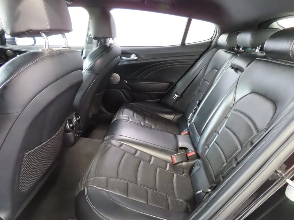 2022 Kia Stinger GT - Image 12 of 19