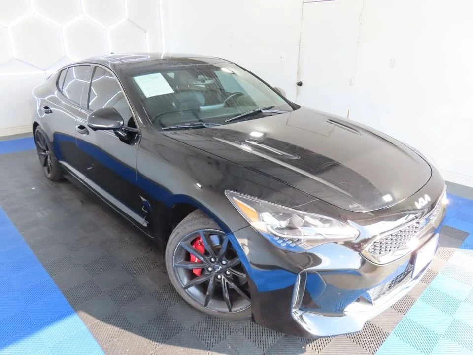 2022 Kia Stinger GT - Image 15 of 19