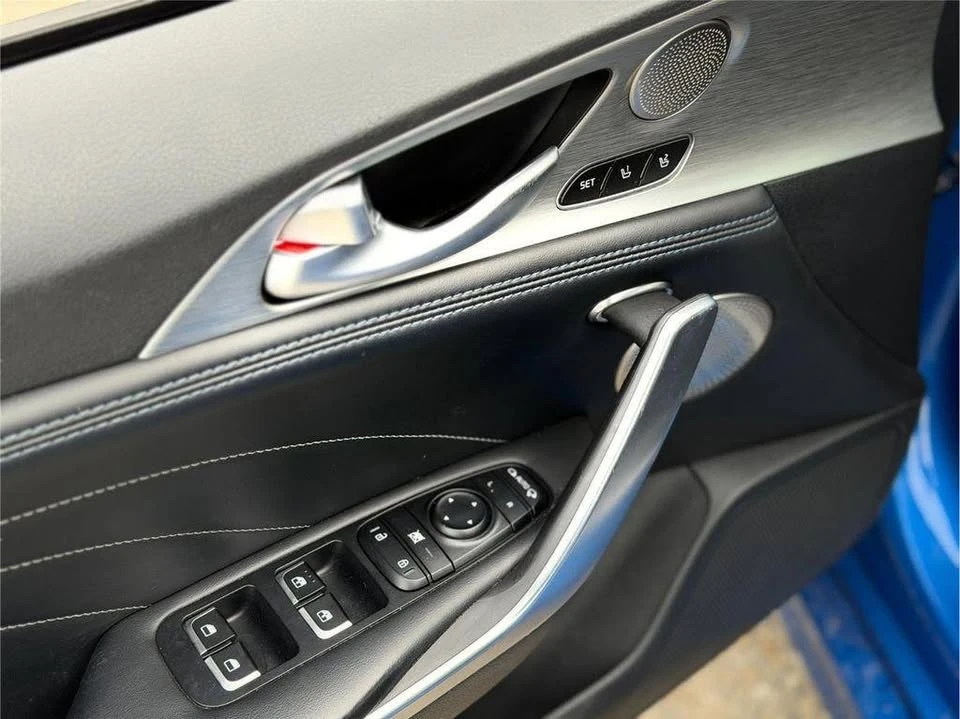 2022 Kia Stinger GT - Image 17 of 20