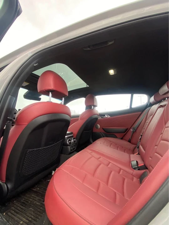 2022 Kia Stinger GT - Image 8 of 15