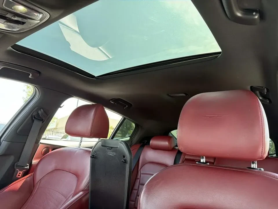 2022 Kia Stinger GT - Image 4 of 8