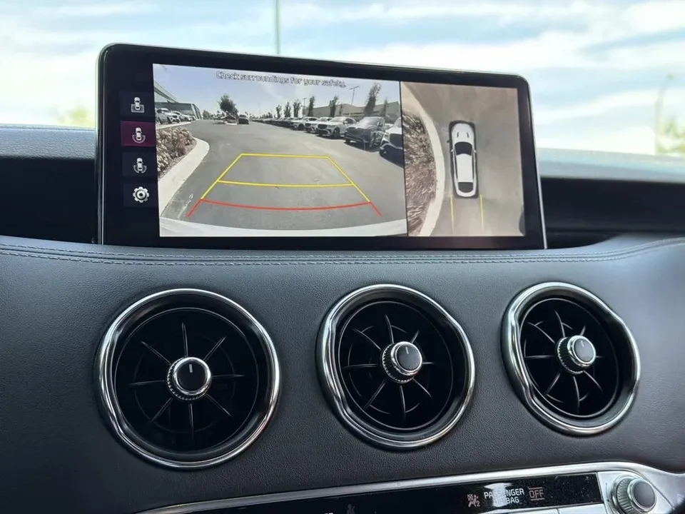 2022 Kia Stinger GT - Image 7 of 8