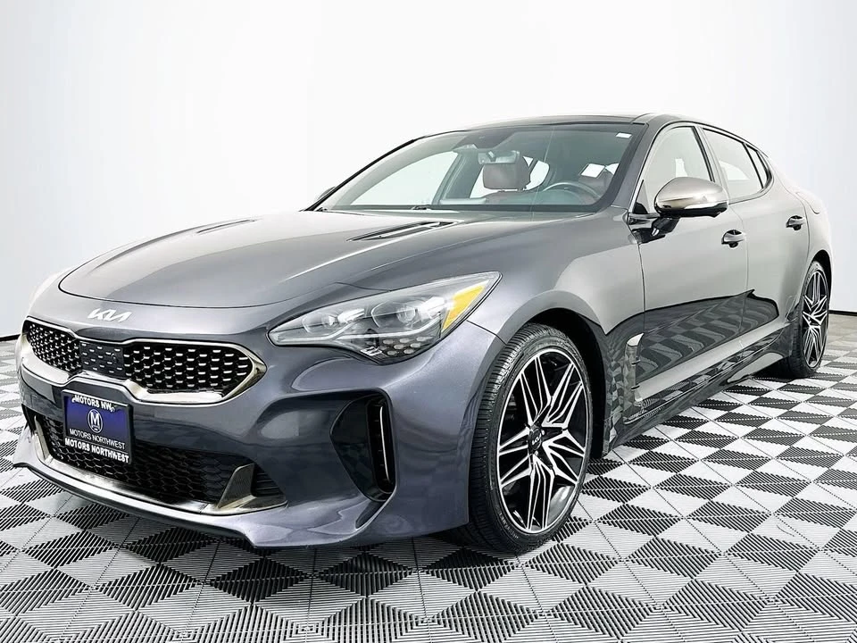 2022 Kia Stinger GT - Image 9 of 19