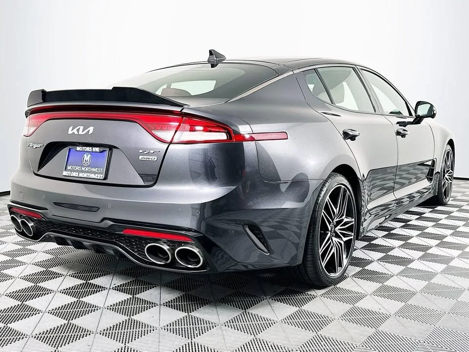 2022 Kia Stinger GT - Image 10 of 19