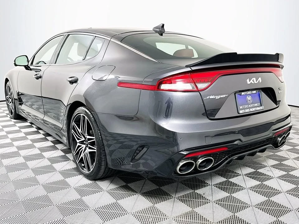 2022 Kia Stinger GT - Image 11 of 19