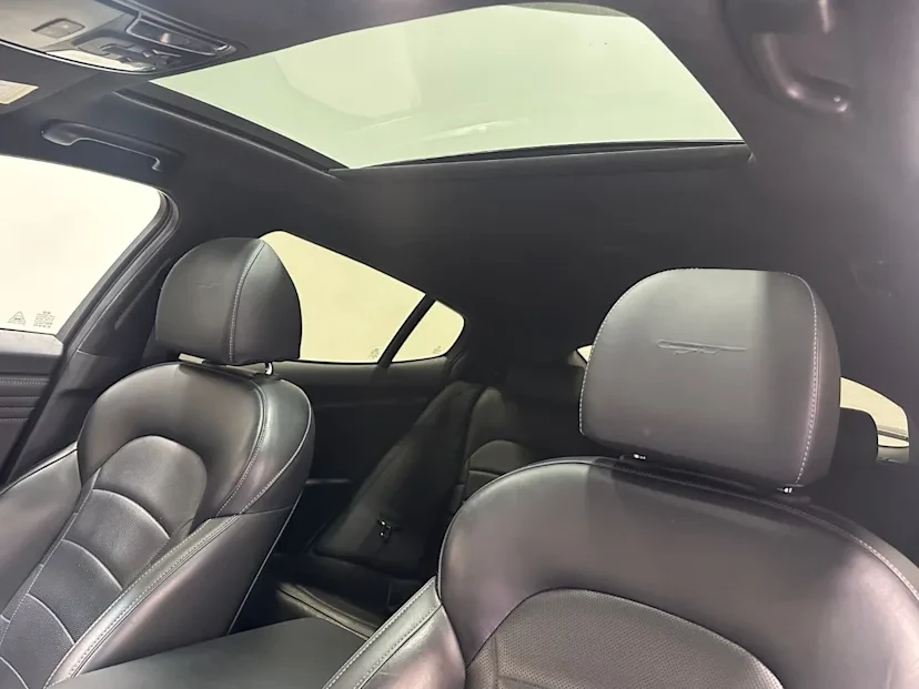 2022 Kia Stinger GT - Image 13 of 14