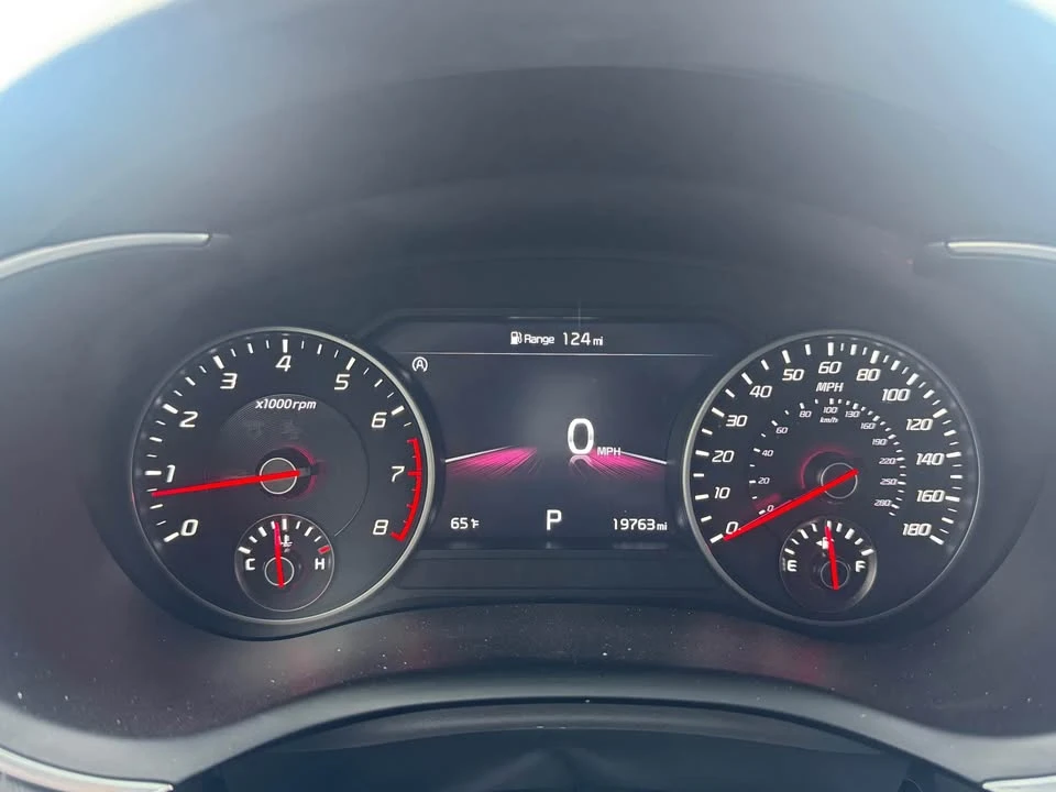 2022 Kia Stinger GT - Image 10 of 20