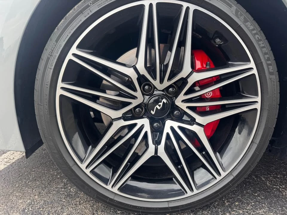 2022 Kia Stinger GT - Image 8 of 20