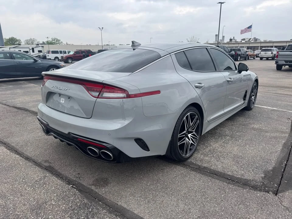 2022 Kia Stinger GT - Image 7 of 20