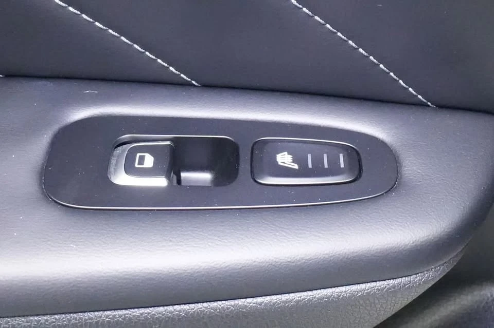 2022 Kia Stinger GT - Image 17 of 20