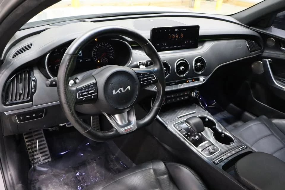 2022 Kia Stinger GT - Image 19 of 20