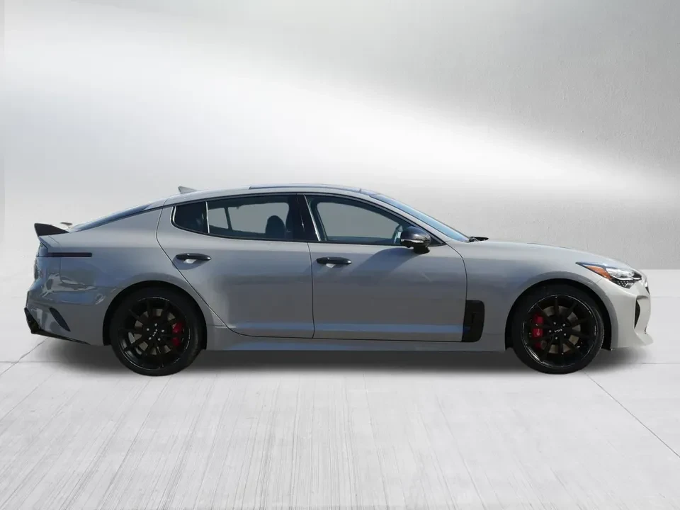 2022 Kia Stinger GT - Image 4 of 16