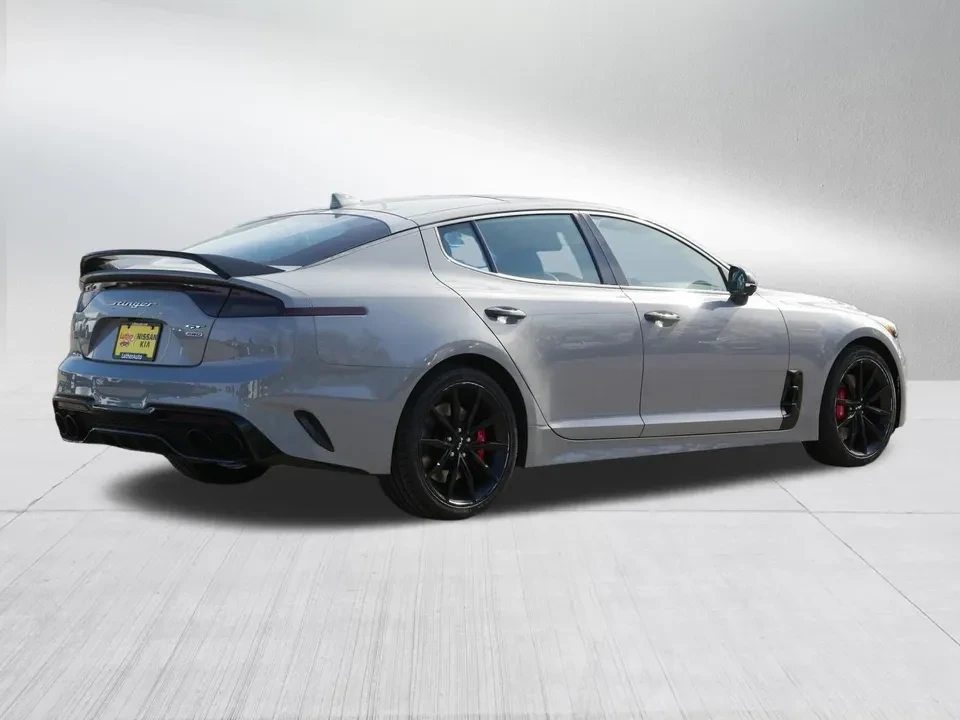 2022 Kia Stinger GT - Image 6 of 16