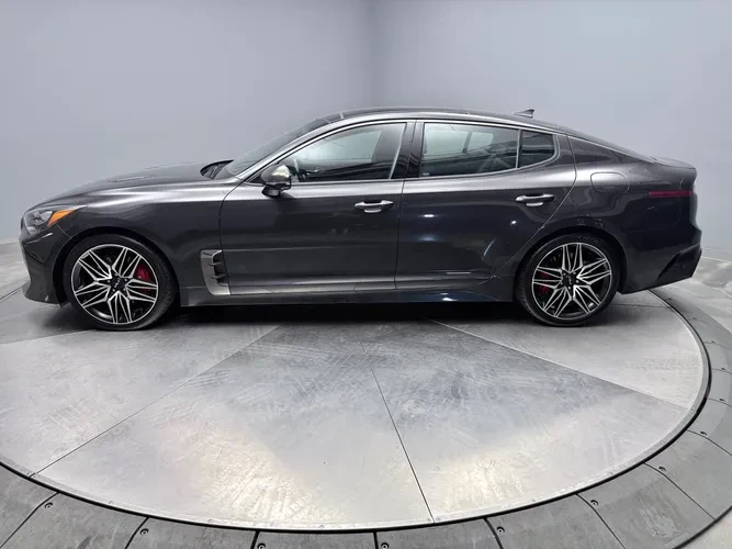 2022 Kia Stinger GT - Image 7 of 19