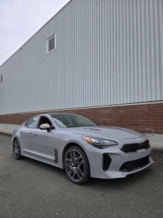 2022 Kia Stinger GT - Image 5 of 13