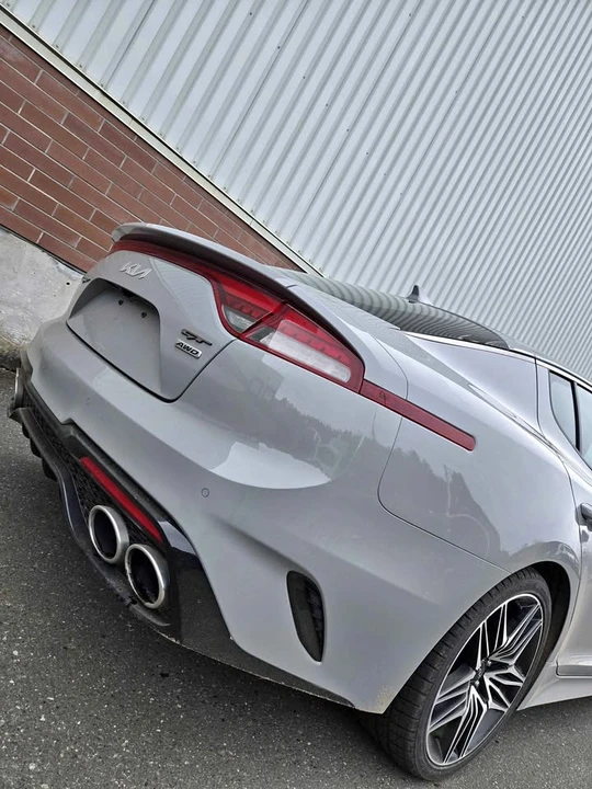 2022 Kia Stinger GT - Image 2 of 13