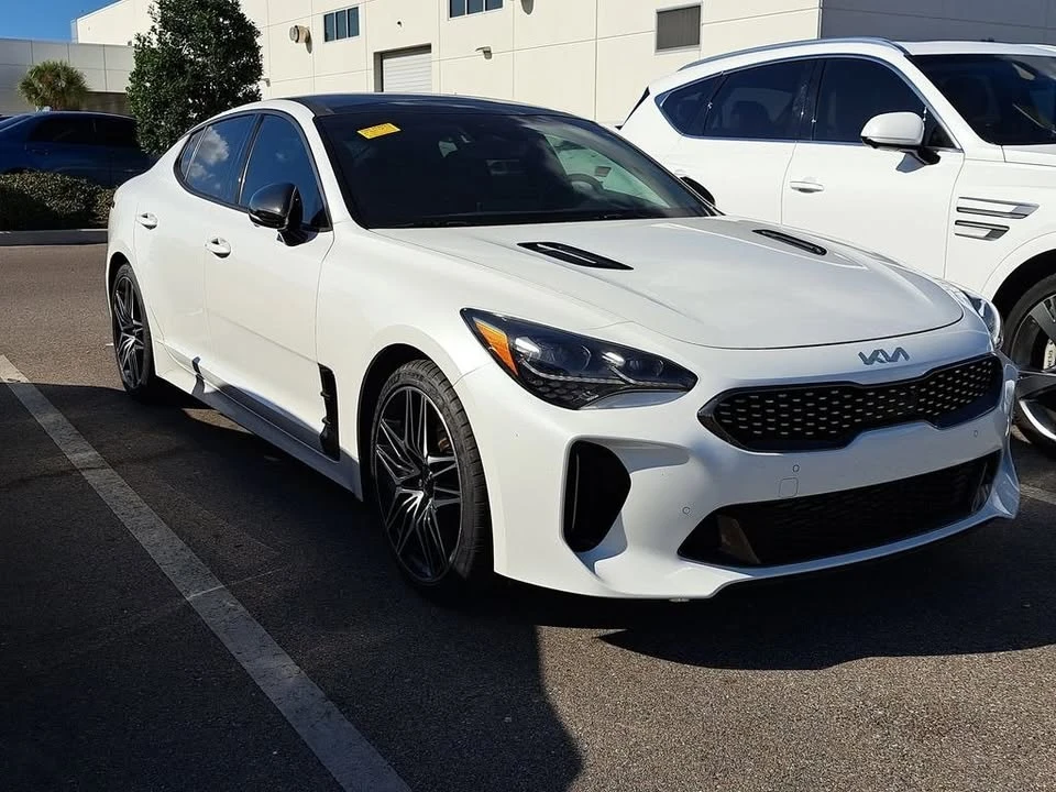 2022 Kia Stinger GT - Image 4 of 11