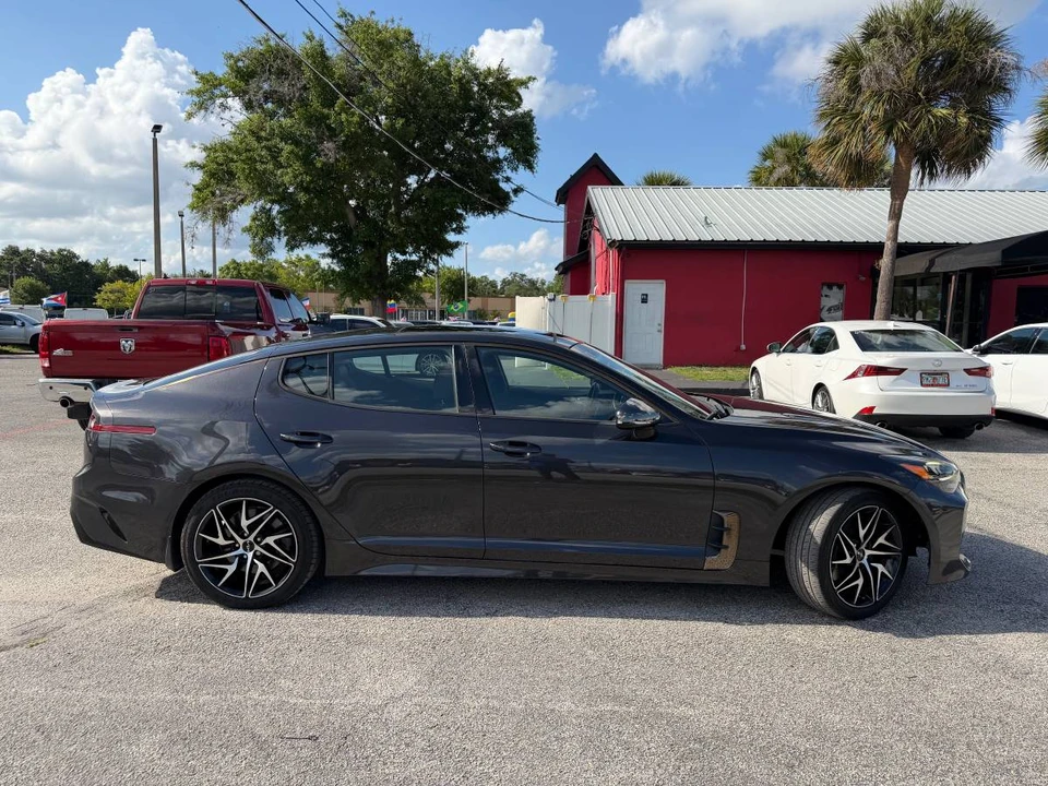 2022 Kia Stinger GT - Image 4 of 15