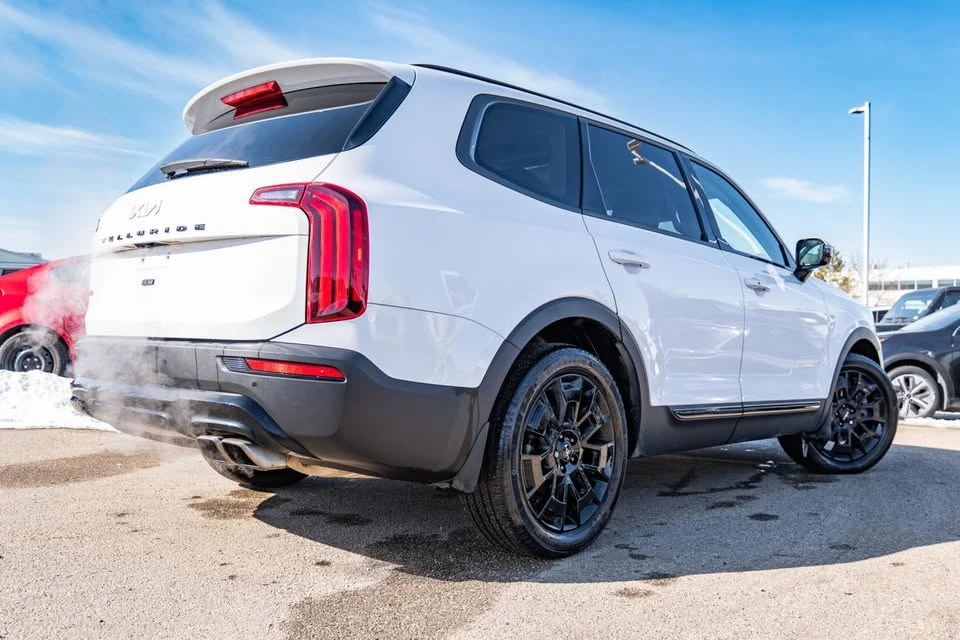 2022 Kia Telluride - Image 2 of 10
