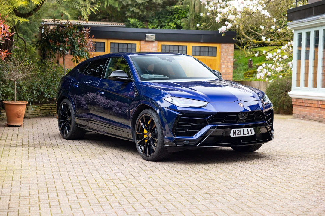 2022 Lamborghini Urus - Image 17 of 31