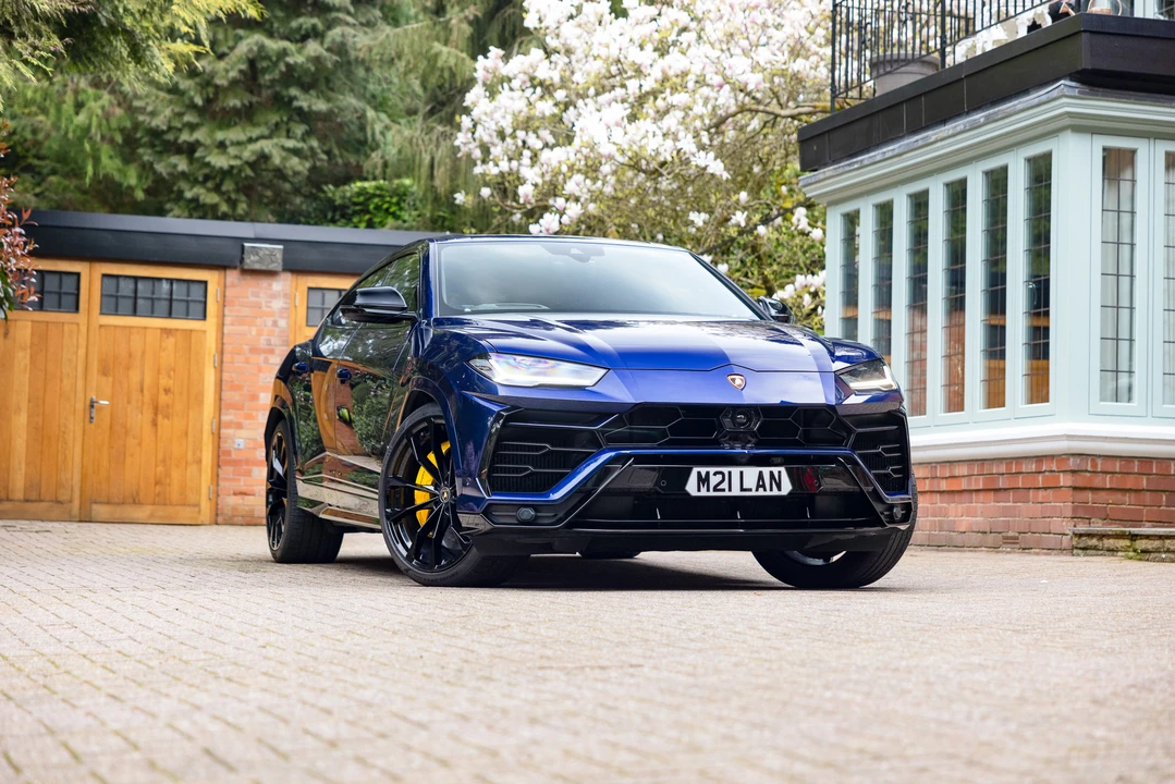 2022 Lamborghini Urus - Image 19 of 31