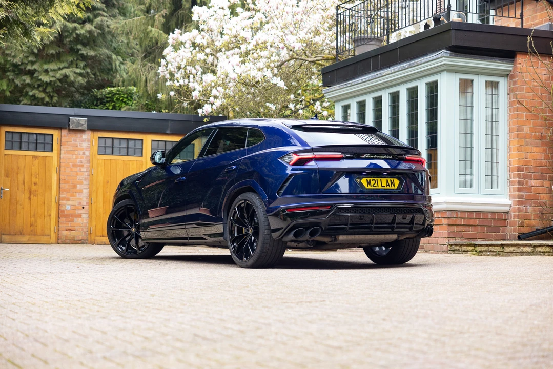 2022 Lamborghini Urus - Image 6 of 31