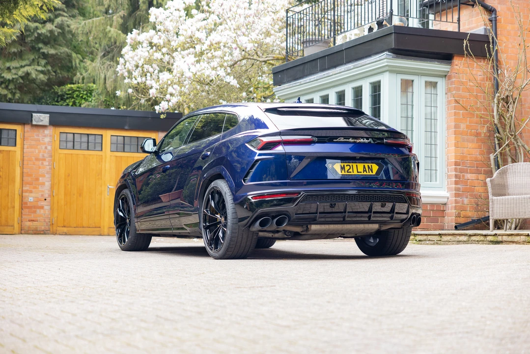 2022 Lamborghini Urus - Image 14 of 31