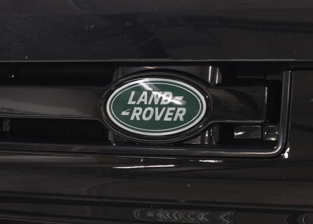 2022 Land Rover Defender L663 - Image 14 of 31