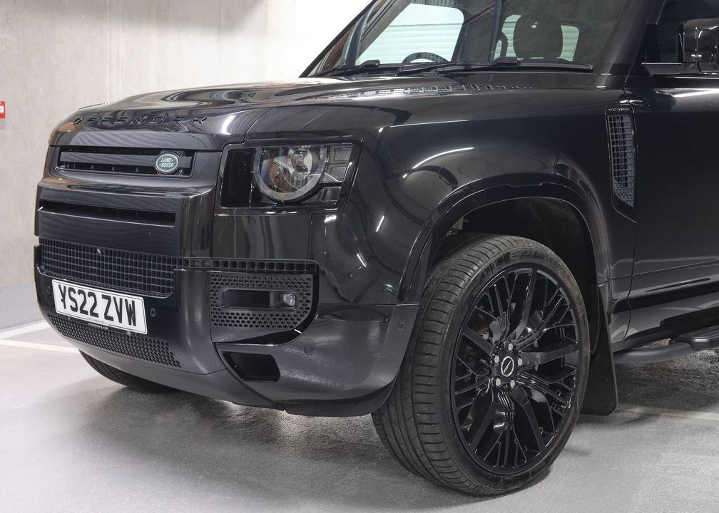 2022 Land Rover Defender L663 - Image 13 of 31