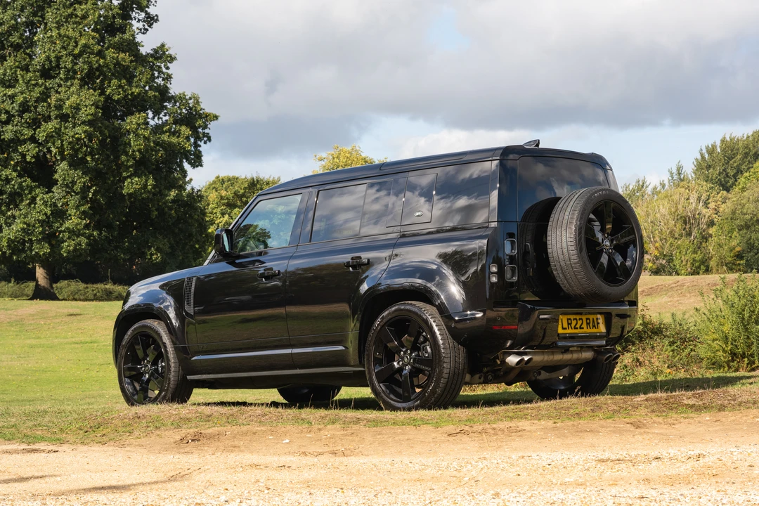 2022 Land Rover Defender 110 - Image 8 of 31