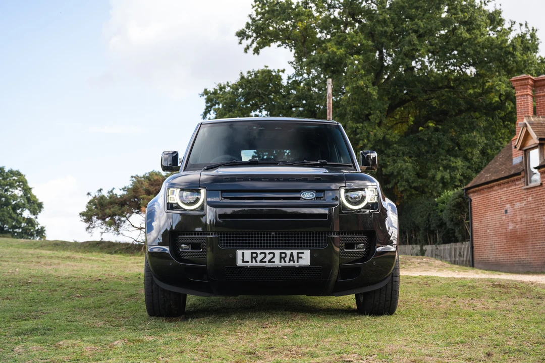 2022 Land Rover Defender 110 - Image 3 of 31