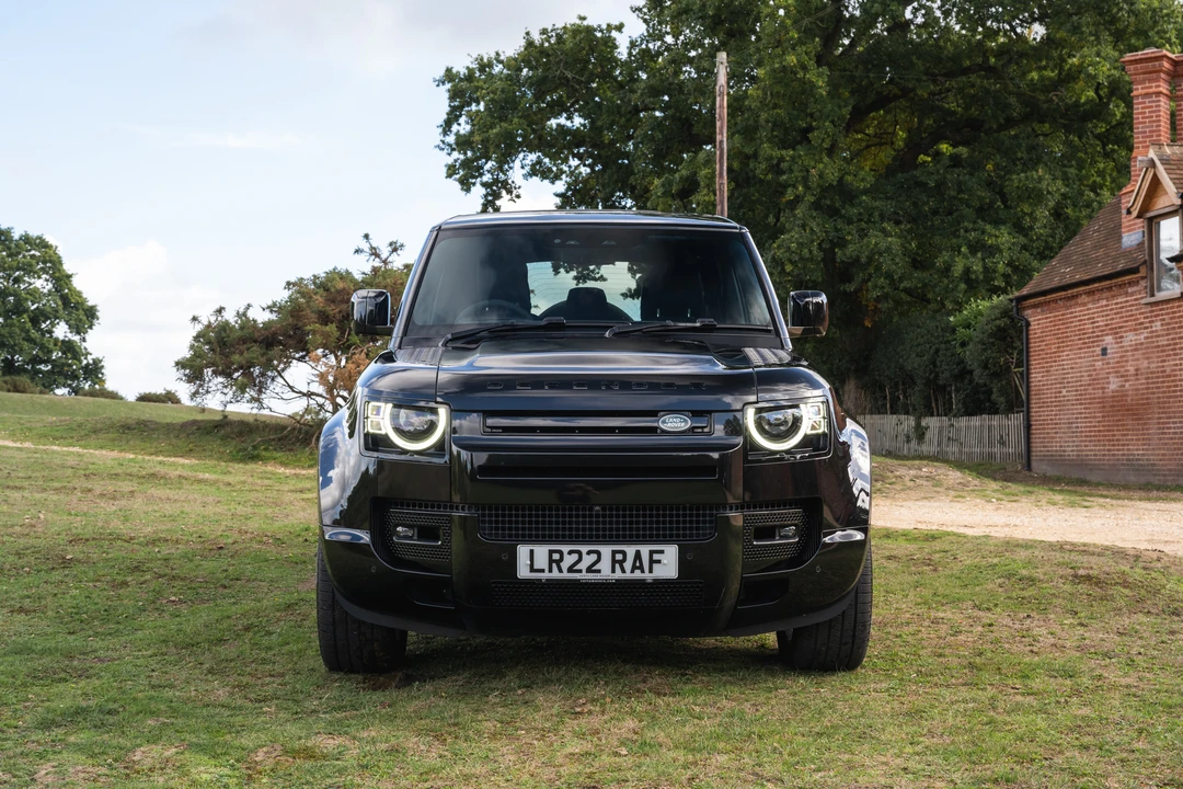 2022 Land Rover Defender 110 - Image 11 of 31