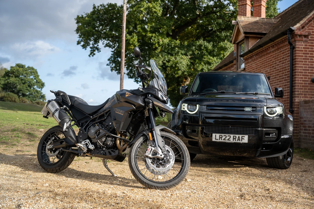 2022 Land Rover Defender 110 - Image 21 of 31