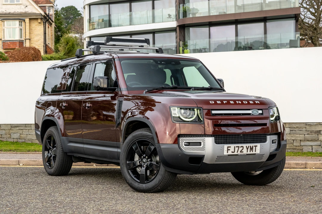 2022 Land Rover Defender 130 - Image 2 of 31