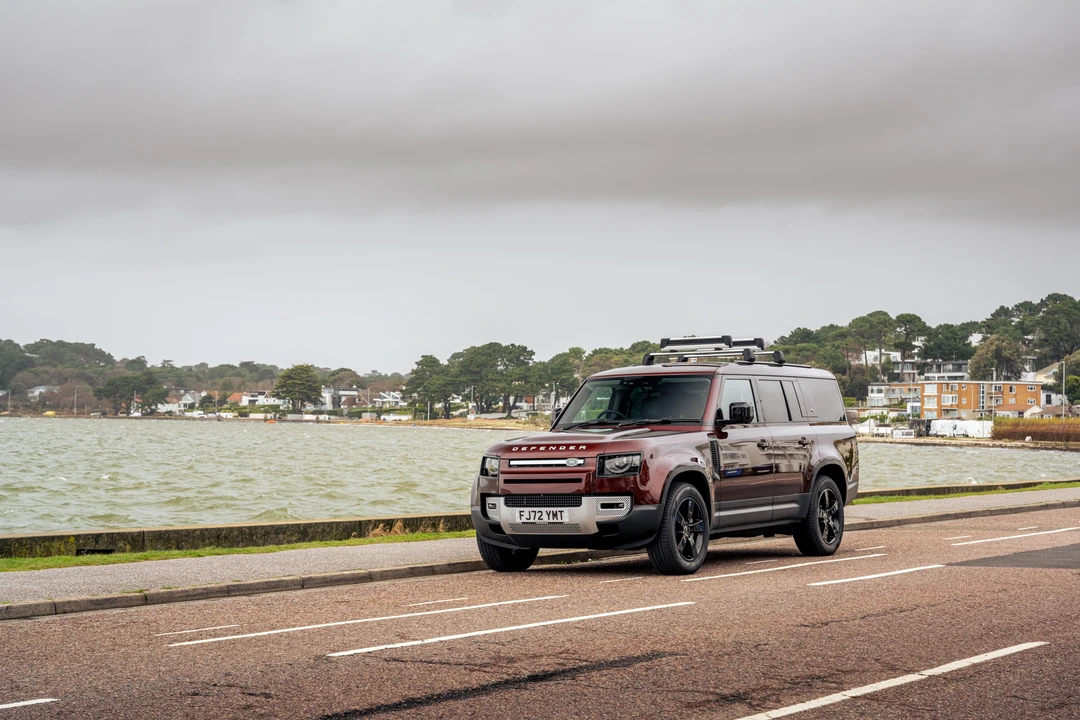 2022 Land Rover Defender 130 - Image 30 of 31