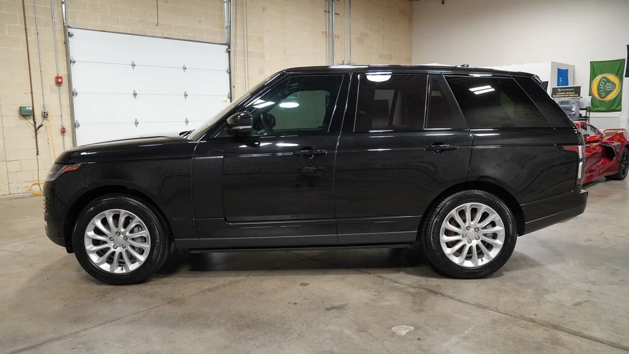 2022 Land Rover Range Rover L460 - Image 12 of 21