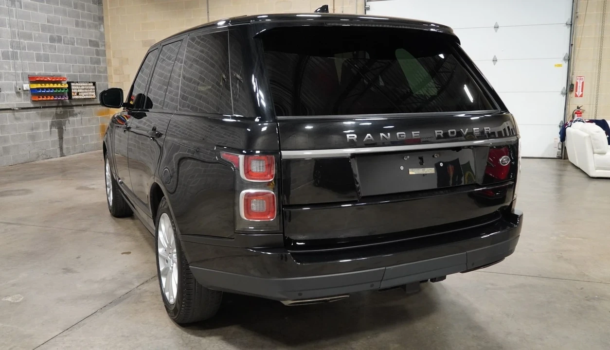 2022 Land Rover Range Rover L460 - Image 10 of 21