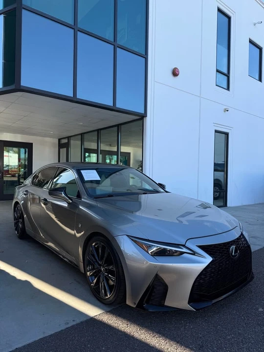 2022 Lexus IS 3rd Gen - Image 4 of 7