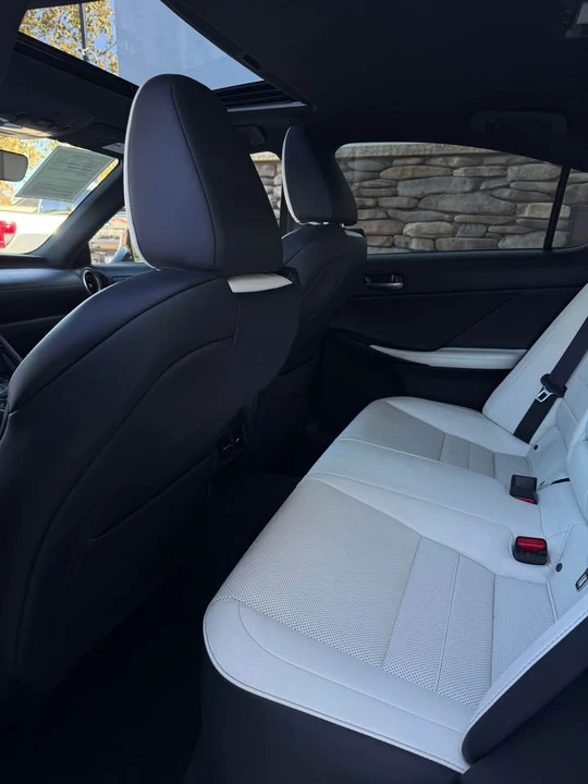 2022 Lexus IS 3rd Gen - Image 7 of 7