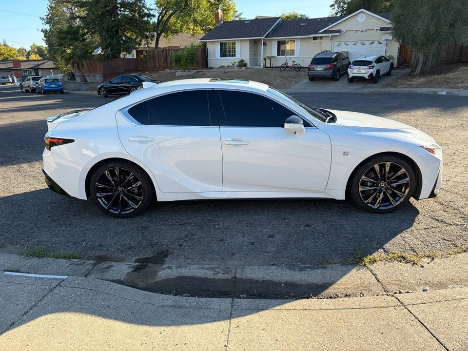 2022 Lexus IS 3rd Gen - Image 5 of 14