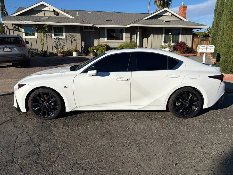2022 Lexus IS 3rd Gen - Image 3 of 14