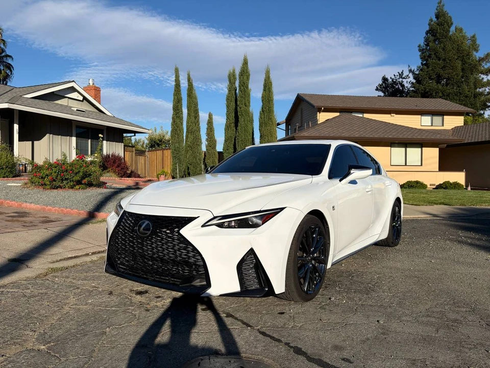2022 Lexus IS 3rd Gen - Image 2 of 14