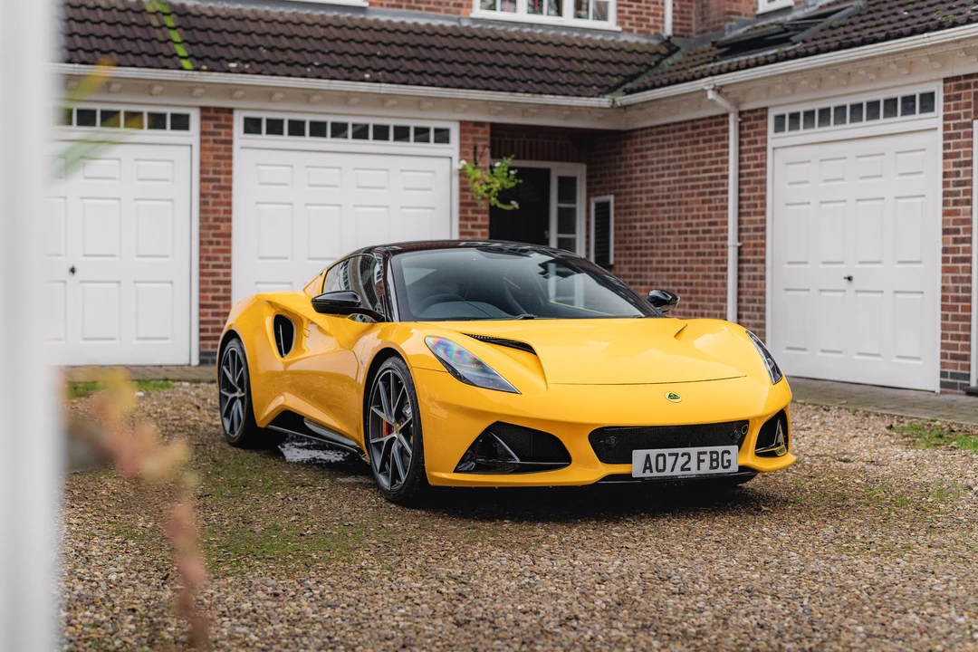 2022 Lotus Emira - Image 4 of 31