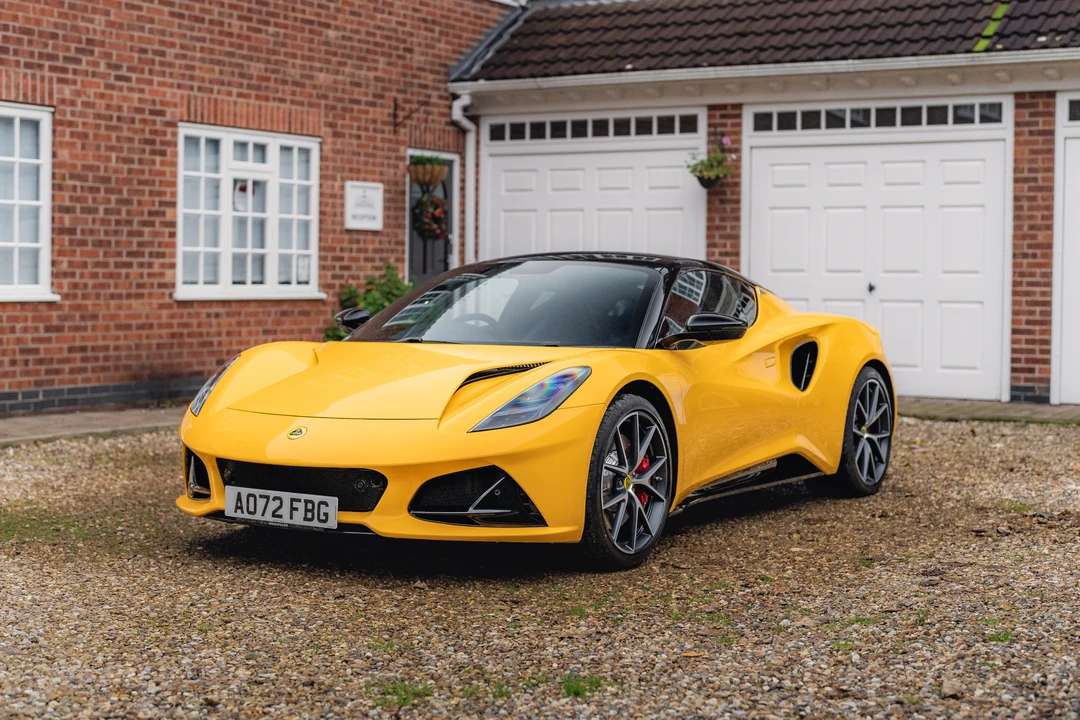 2022 Lotus Emira - Image 10 of 31