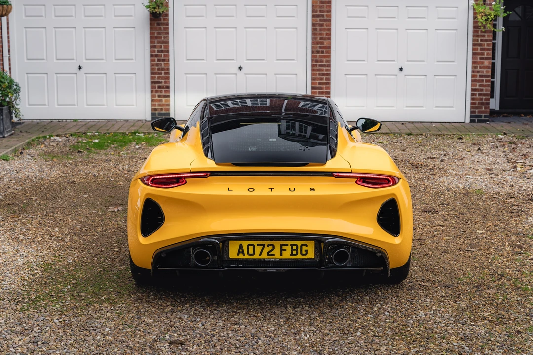 2022 Lotus Emira - Image 13 of 31