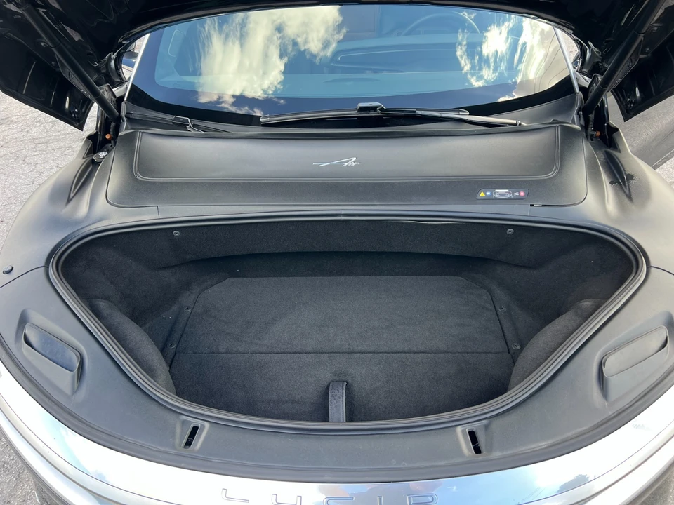 2022 Lucid Air - Image 11 of 21