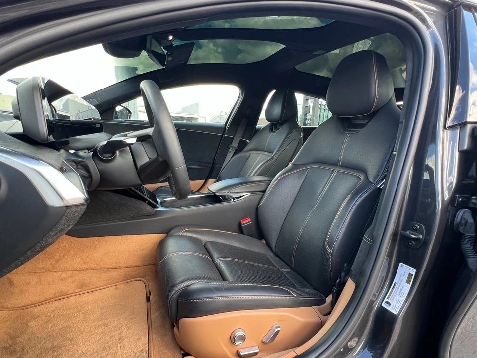 2022 Lucid Air - Image 12 of 21