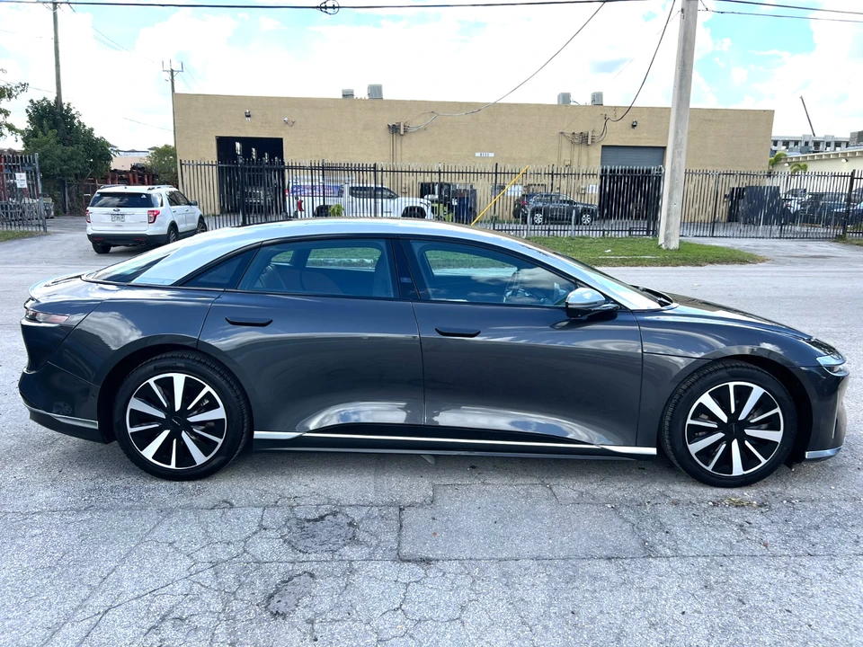 2022 Lucid Air - Image 9 of 21